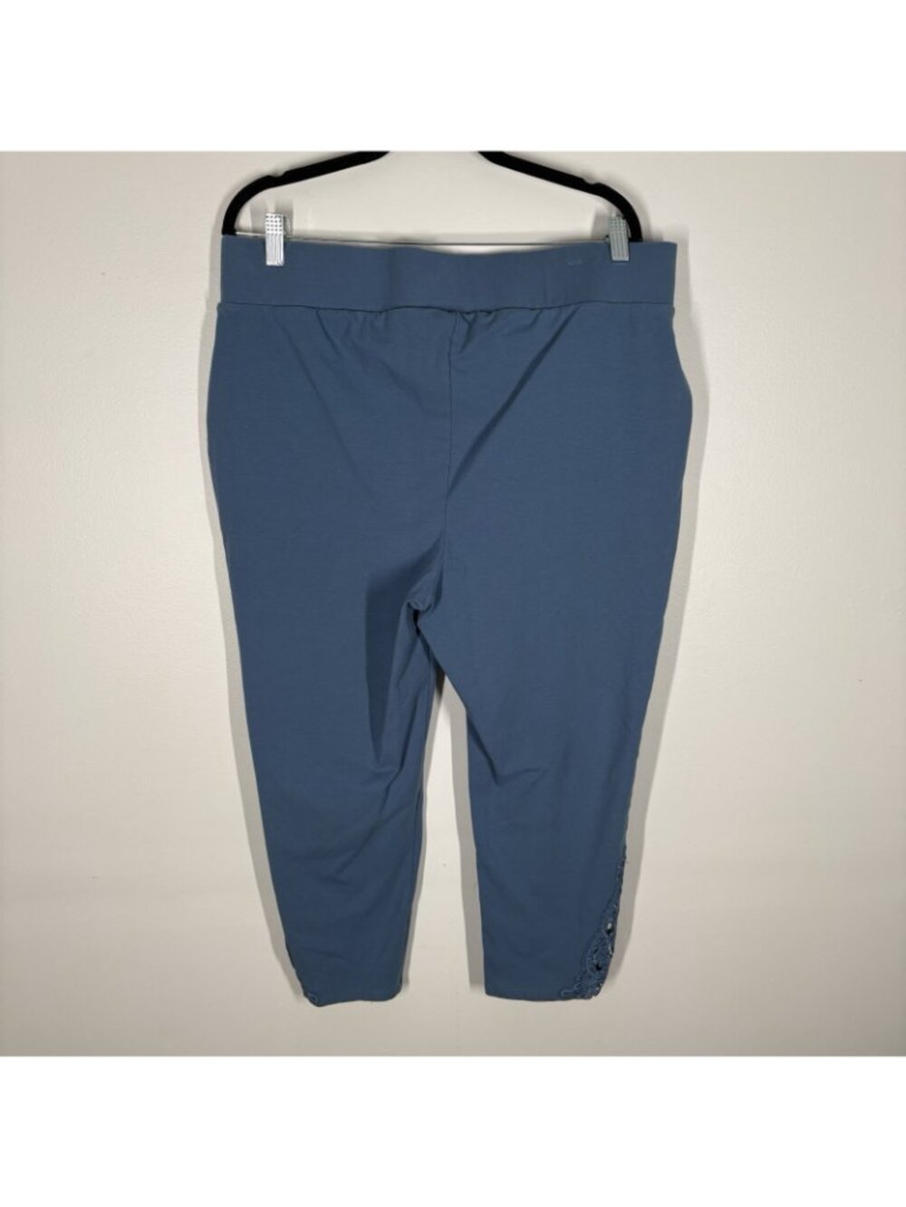 Denim & Co. Women 1X Blue Pockets Comfort Duo Stretch Legging With Lace Detail - Picture 9 of 14